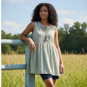 DR2 by Daniel Rainn Sage Green Crochet Lace Tassel Babydoll Tunic Top 1X